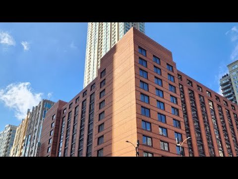 Embassy Suites Chicago Downtown River North – Tourist-Friendly Chicago Hotels – Video Tour